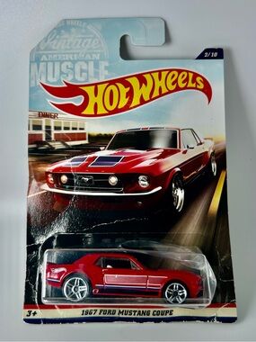 2017 Hot Wheels Vintage American Muscle 2/10 1967 Ford Mustang Coupe Red Creased